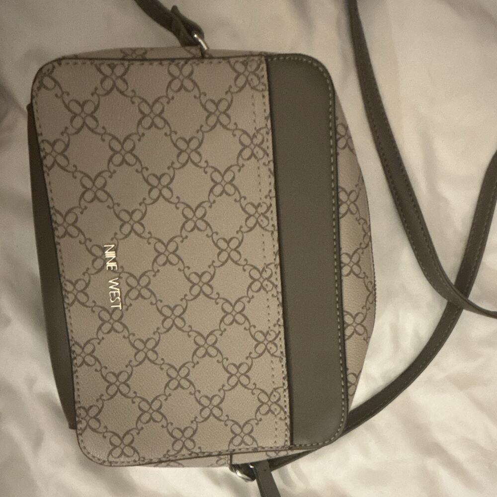 Nine West Women's Shoulder Bag Purse Black Casual Everyday Bag